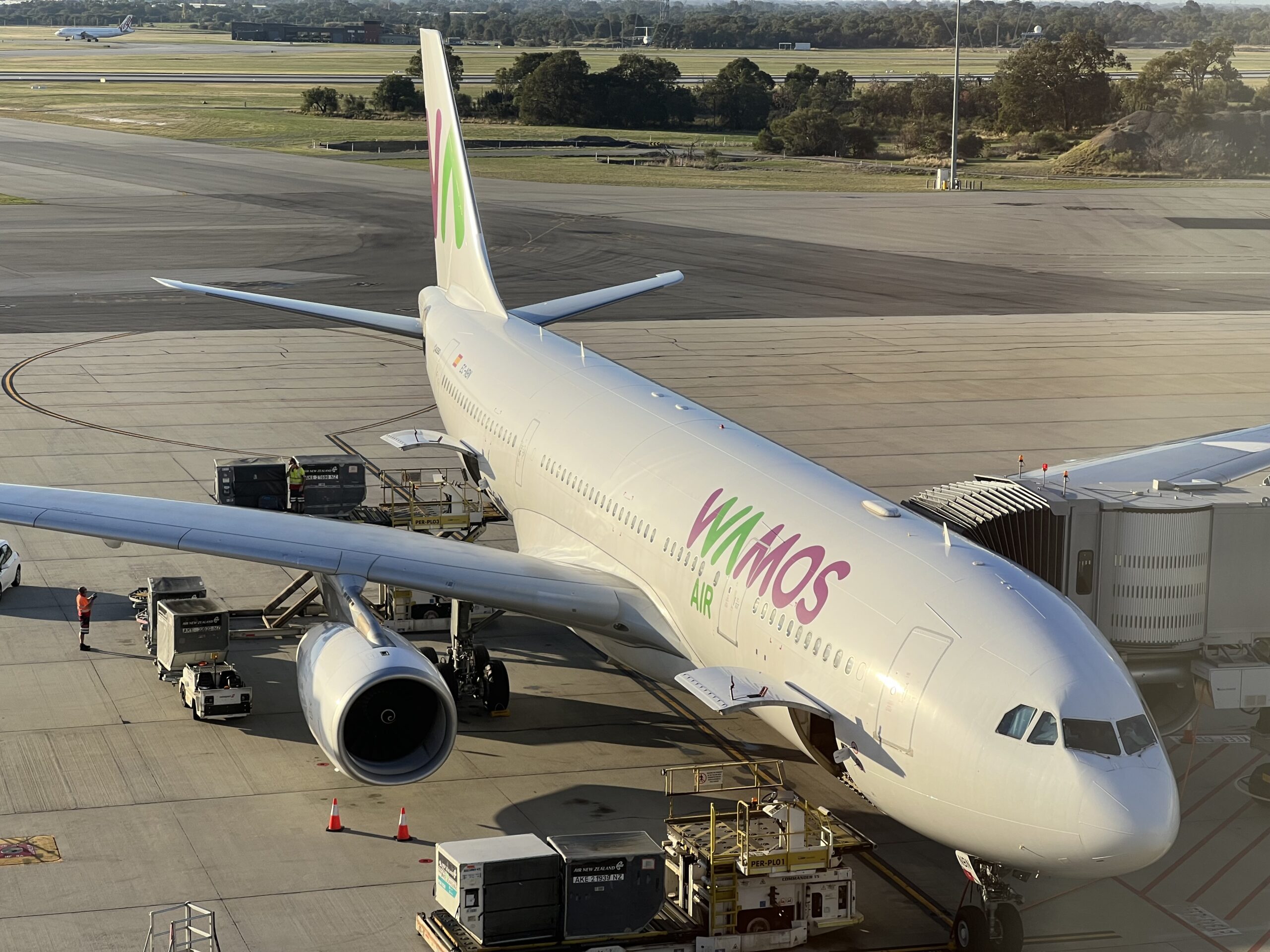 Wamos Air (Air New Zealand) Perth to Auckland Economy Class Flight