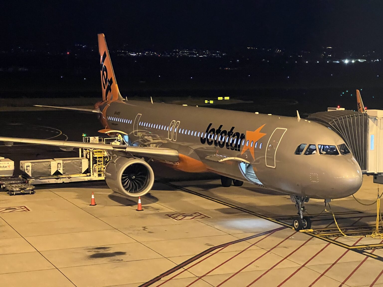 Jetstar Airbus A321neo Perth to Adelaide Flight Review - AussieJetSetter